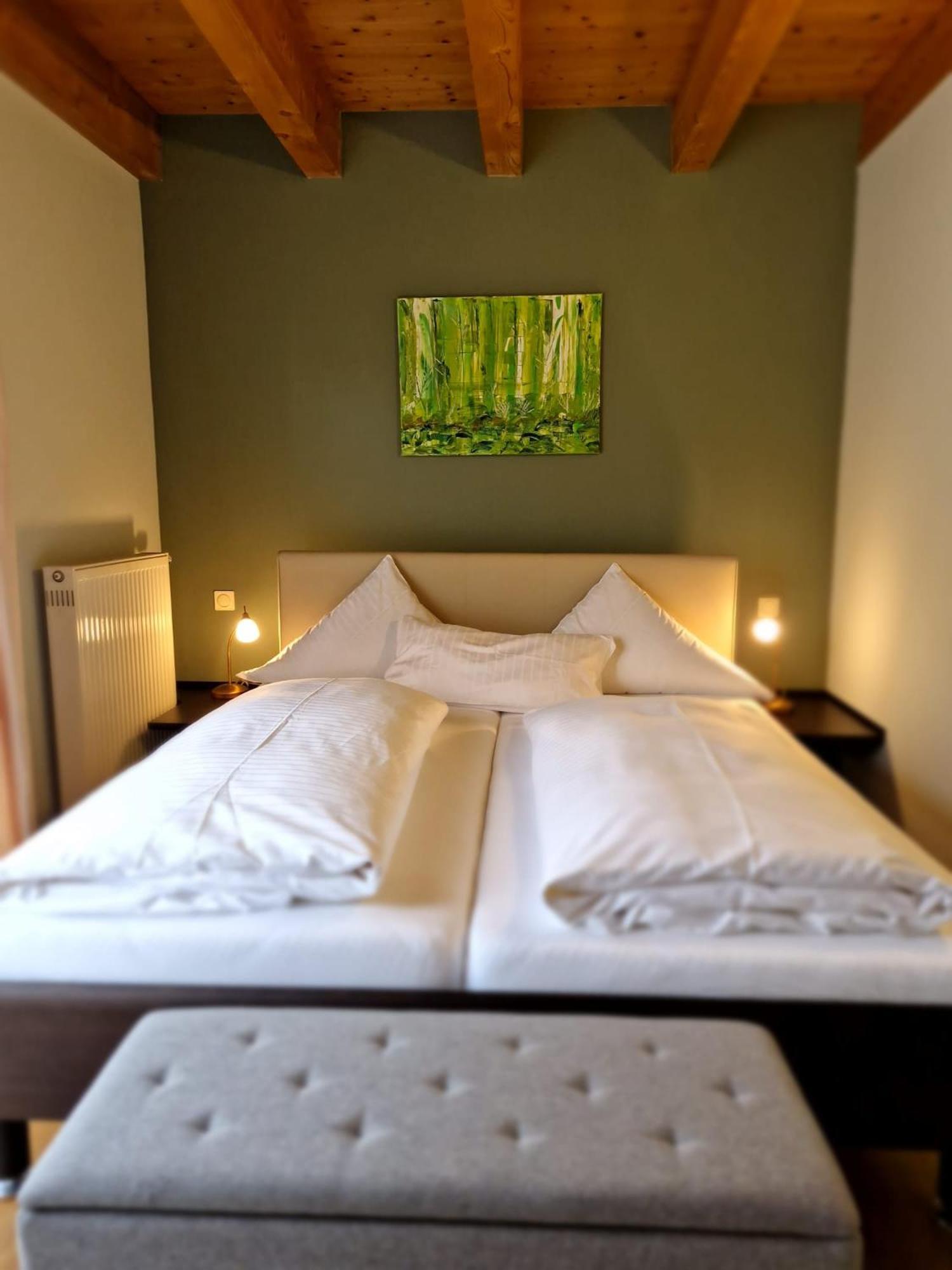 Adler Landhotel Buergstadt Buitenkant foto